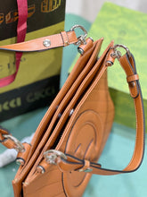 Load image into Gallery viewer, GC584 Gucci Blondie Medium Tote Bag / 13.6x16.1x3.1inch