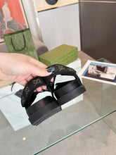 Load image into Gallery viewer, SE1338 Women's Double G Sandal / Size5-11