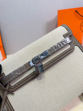 Load image into Gallery viewer, HM192 Hermes Kelly Depeches 25 / 25 x 19 cm