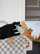 Load image into Gallery viewer, LB1490 LV Speedy 30 Soft / White Damier Azur Canvas / 30 x 21 cm