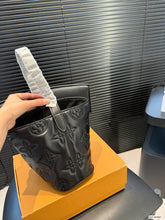 Load image into Gallery viewer, LB1344 All In BB / 6.3 x 7.1 x 4.7 inches