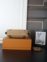 Load image into Gallery viewer, LB1350 Nano LV Biker / 9.1 x 3.9 x 3.9 inches