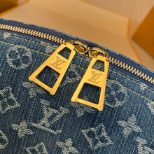 Load image into Gallery viewer, LB915 Pochette Cosmétique GM / 10.6 x 7.1 x 3.5 inches /HIGHEST QUALITY VERSION