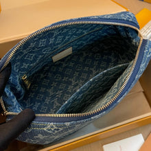 Load image into Gallery viewer, LB915 Pochette Cosmétique GM / 10.6 x 7.1 x 3.5 inches /HIGHEST QUALITY VERSION