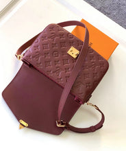 Load image into Gallery viewer, LB878 Pochette Métis / HIGHEST QUALITY VERSION / 9.8 x 7.5 x 2.8 inches