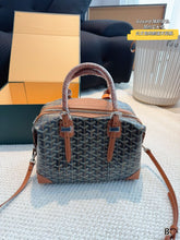 Load image into Gallery viewer, GY039 Bowling Bag / 11.8x5.9x9.4inch