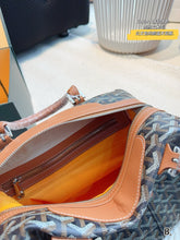 Load image into Gallery viewer, GY039 Bowling Bag / 11.8x5.9x9.4inch