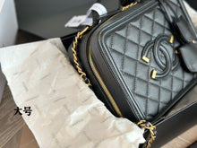 Load image into Gallery viewer, CC817 Vanity Case PM/MM