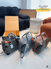 Load image into Gallery viewer, GY039 Bowling Bag / 11.8x5.9x9.4inch