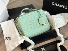 Load image into Gallery viewer, CC817 Vanity Case PM/MM