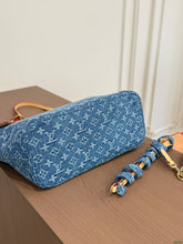 Load image into Gallery viewer, LB1491 LV Neverfull Pet Tote / 32 x 28 cm