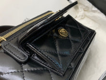 Load image into Gallery viewer, CC818 Vanity Case / HIGHEST QUALITY VERSION / 3.9x6.7x3.3inch