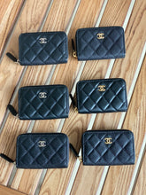 Load image into Gallery viewer, CC967 Classic Zipped Coin Purse / 2.9 × 4.3 × 0.8 in