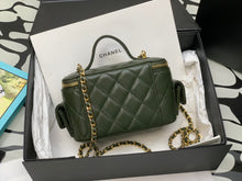 Load image into Gallery viewer, CC819 Vanity Case / HIGHEST QUALITY VERSION / 3.9x6.7x3.3inch