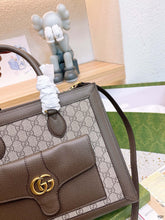 Load image into Gallery viewer, GC607 Medium Tote Bag / 13.3x10.2inch