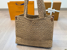 Load image into Gallery viewer, LB1244 OnTheGo MM / 14.8 x 11.8 x 6.7 inches