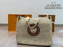 Load image into Gallery viewer, LB1244 OnTheGo MM / 14.8 x 11.8 x 6.7 inches