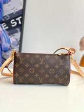 Load image into Gallery viewer, LB1496 LV Pochette Tirette / HIGHEST QUALITY VERSION / 22 x 12 x 5.5 cm