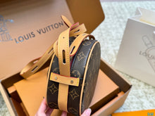 Load image into Gallery viewer, LB998 Boite Chapeau Soulpe PM / 6.7 x 6.3 x 2.7inch