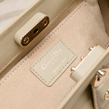 Load image into Gallery viewer, DR445 Small Key Bag / 8.6x4.7x4.7inch