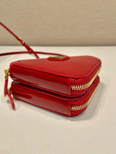 Load image into Gallery viewer, PD268 Triangular Patent Leather Mini Pouch / 5.9x3.9inch / HIGHEST QUALITY VERSION