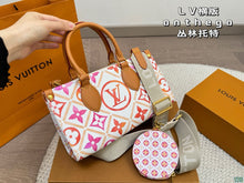 Load image into Gallery viewer, LB1004 OnTheGo East West / 9.8 x 5.1 x 3.9 inches