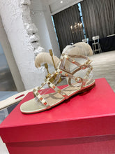 Load image into Gallery viewer, SE1131 V Rockstud Flat Calfskin Sandal with Straps / Size4-10