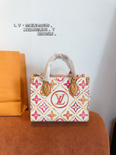 Load image into Gallery viewer, LB1003 OnTheGo PM / 9.8 x 7.5 x 4.5 inches