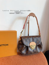 Load image into Gallery viewer, LB1006 Sunset / 10.6 x 7.1 x 1.2 inches