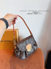 Load image into Gallery viewer, LB1006 Sunset / 10.6 x 7.1 x 1.2 inches