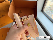 Load image into Gallery viewer, LB1007 Saumur BB / 7.9 x 6.3 x 3 inches