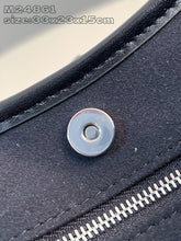 Load image into Gallery viewer, LB1158 LV x TM CarryAll Vibe MM / 15.4 x 11.8 x 5.9 inches