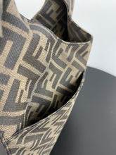 Load image into Gallery viewer, FF249 Hobo Bag / 11.4x8.6inch