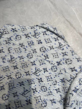 Load image into Gallery viewer, CLTH406 LB Long-Sleeved Top