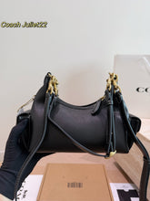 Load image into Gallery viewer, COH007 COACH Pocket Juliet Small / 22 cm