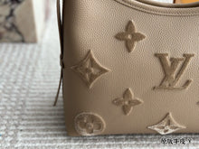 Load image into Gallery viewer, LB1149 CarryAll PM / 11.6 x 9.4 x 4.7 inches