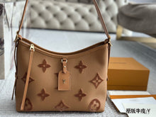 Load image into Gallery viewer, LB1149 CarryAll PM / 11.6 x 9.4 x 4.7 inches