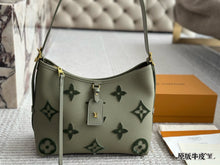 Load image into Gallery viewer, LB1149 CarryAll PM / 11.6 x 9.4 x 4.7 inches