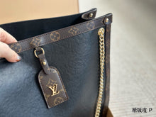 Load image into Gallery viewer, LB1151 Nova MM / 14.6 x 14.2 x 3.9 inches