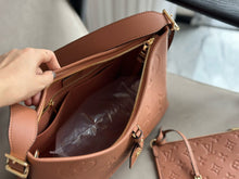 Load image into Gallery viewer, LB1074 CarryAll PM / 11.6 x 9.4 x 4.7 inches