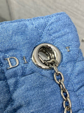Load image into Gallery viewer, DR623 Dior Crunchy Large / HIGHEST QUALITY VERSION / 38 x 28.5 x 5 cm