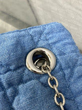 Load image into Gallery viewer, DR623 Dior Crunchy Large / HIGHEST QUALITY VERSION / 38 x 28.5 x 5 cm