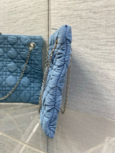 Load image into Gallery viewer, DR623 Dior Crunchy Large / HIGHEST QUALITY VERSION / 38 x 28.5 x 5 cm