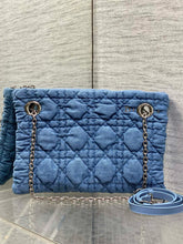 Load image into Gallery viewer, DR624 Dior Crunchy Small / HIGHEST QUALITY VERSION / 33 x 24 x 5 cm
