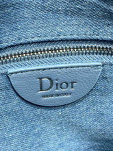 Load image into Gallery viewer, DR624 Dior Crunchy Small / HIGHEST QUALITY VERSION / 33 x 24 x 5 cm