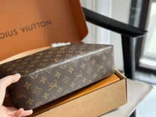 Load image into Gallery viewer, LB1077 Slouchy PM / 13 x 8.7 x 3.5 inches