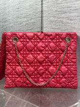Load image into Gallery viewer, DR625 Dior Crunchy Large / HIGHEST QUALITY VERSION / 38 x 28.5 x 5 cm