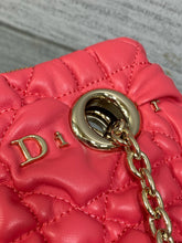 Load image into Gallery viewer, DR626 Dior Crunchy Small / HIGHEST QUALITY VERSION / 33 x 24 x 5 cm
