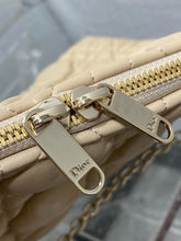 Load image into Gallery viewer, DR627 Dior Crunchy Large / HIGHEST QUALITY VERSION / 38 x 28.5 x 5 cm