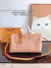 Load image into Gallery viewer, LB1081 Speedy P9 Bandoulière 40 / 15.7 x 10.2 x 9.1 inches